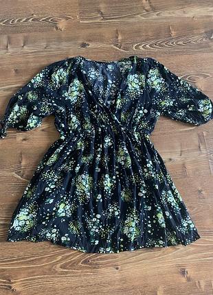 Гарне плаття з принтом хл