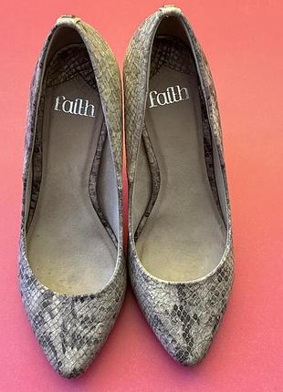 Туфли женские