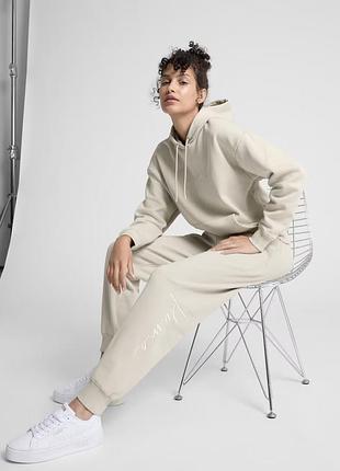 Жіночий спортивний костюм puma