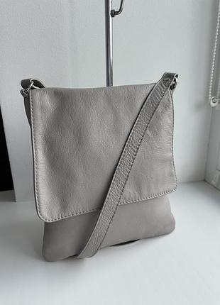 Шкіряна італійська сумка кросбоді vera pele!