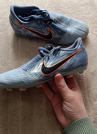 Nike футбольные бутсы, р. 35