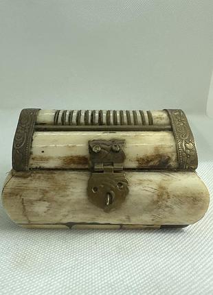 Шкатулка винтаж кость