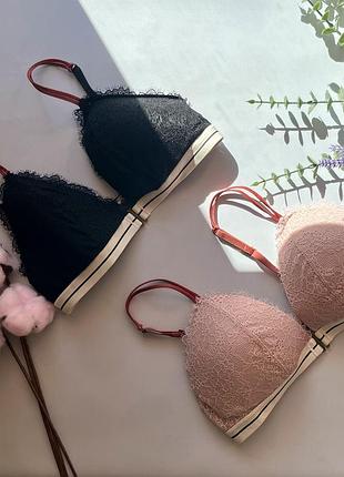 Мега крутий комплект топів  /бюстгальтери