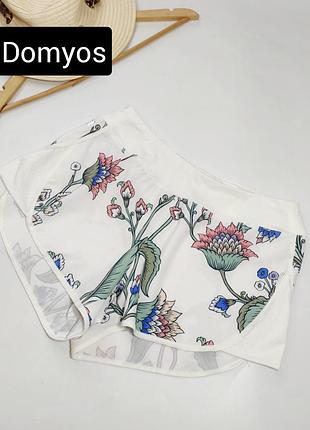 Шорты женские мини белого цвета в цветочный принт от бренда domyos xs s