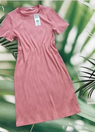 Трикотажное платье в рубчик 46р.