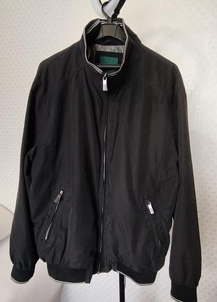 Чоловіча вітровка charles voegele