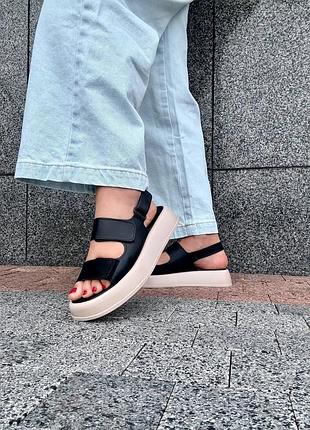 Босоніжки шкіра