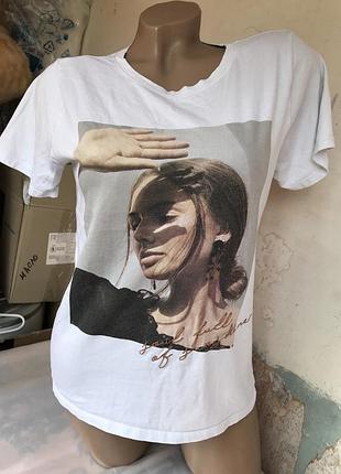 Белая футболка м