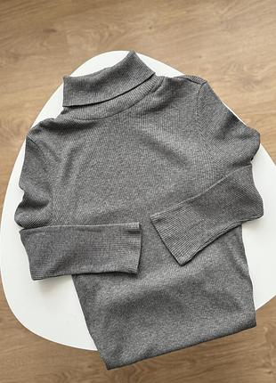Тонка водолазка в рубчик гольф светр massimo dutti m