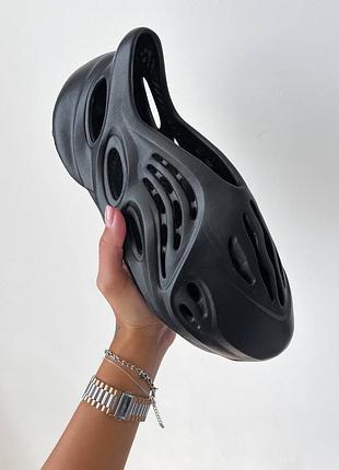 Крокси adidas foam runner “onyx” 8