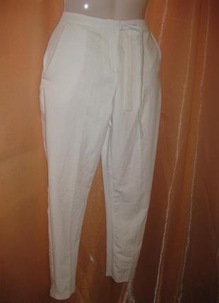 Шикарные белые брюки брюки брюки зауженные книзу с карманом маленький размер 6uk/34eu удобные замочек и пояс