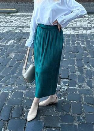 Блузка біла