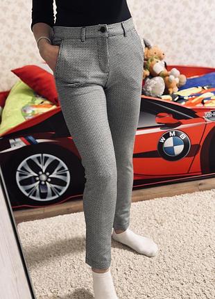 Жіночі фірмові штани