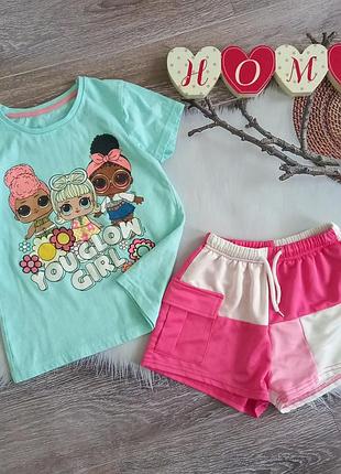 Костюм яркий на лето.