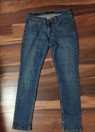 Джинси levi's