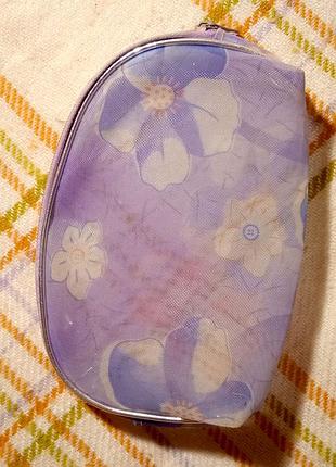 Напівпрозора бузкова маленька косметичка