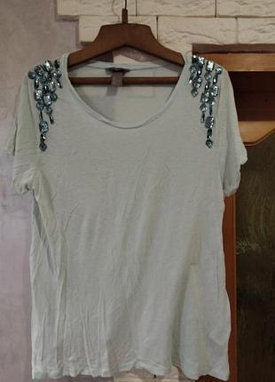 Футболка с камнями
