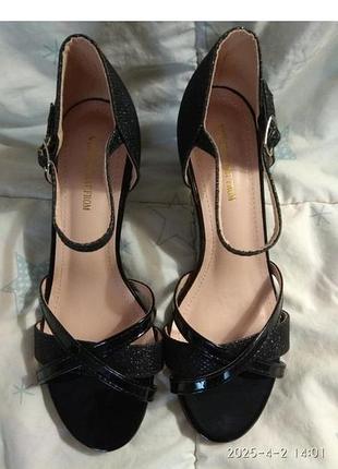 Босоножки,р.36. 2