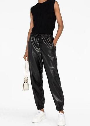 Zara джогери з екошкіри розмір m та s
