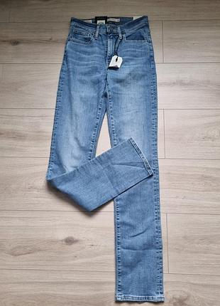 Джинсы levi's, оригинал, новые размер 24/32