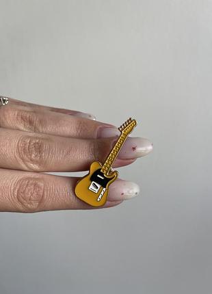 Пін значок металевий брошка жовта гітара