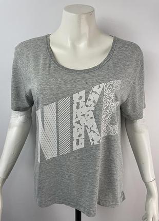 Футболка женская серая оверсайз / nike / eu 36-38 / s-m / стан очень хорош!!!
