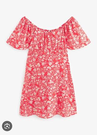 Дуже гарна легка сукня з натуральної тканини