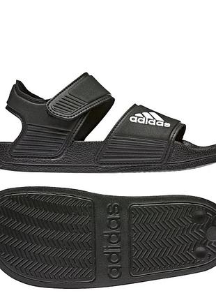 Босоніжки adidas дитячі розмір 32-33