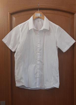 M&amp;s school
тенниска белая на мальчика 12-13 лет