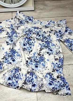 Плаття для дівчинки в квітковий принт