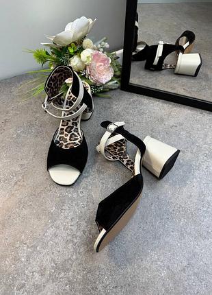 Босоножки женские классические