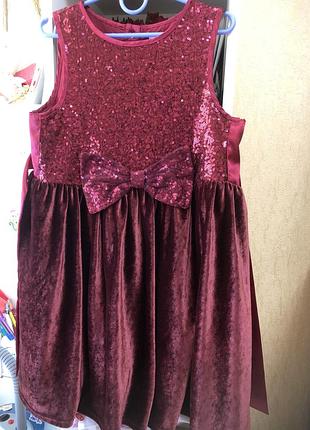 Сукня для дівчинки
