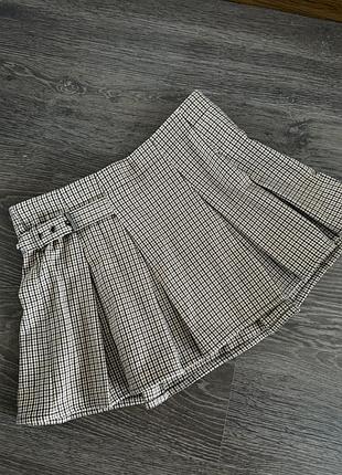 Спідниця у клітинку