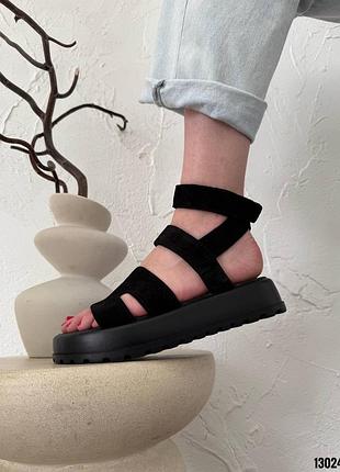 Жіночі босоніжки