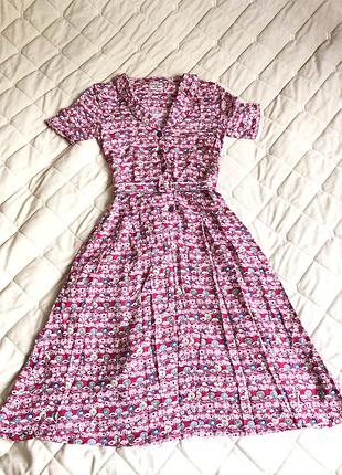 Сукня жіноча