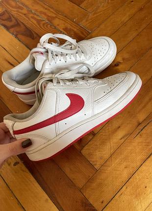 Кросівки nike