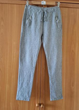 Спортивные штаны женские