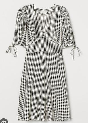 Легкое стильное платье сарафан в горошек
