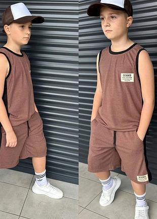 Літній костюм на хлопчика