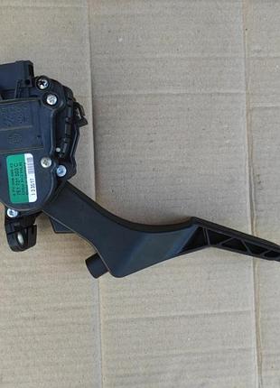 Педаль газа электро vw transporter t5 7e1721503c