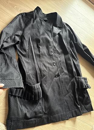 Чорний жіночий піджак hans made m-l тонкий з кишенями подовжений