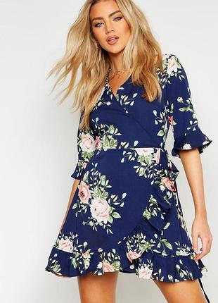 Платье на запах короткая с воланами цветочное