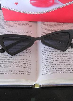 Модные солнцезащитные очки 13н