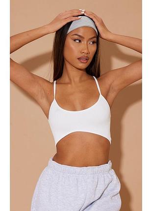 Белый топ на бретелях