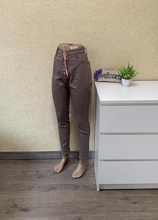 Фирменные, стрейчевые брючки!!!