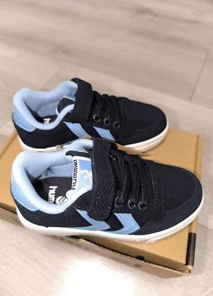 Кроссовки hummel