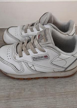 Дитячі кросівки reebok classic cl lthr розмір 22.5 (14.5 см)