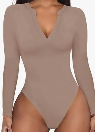 Боди телесного и зеленого цвета, новые.