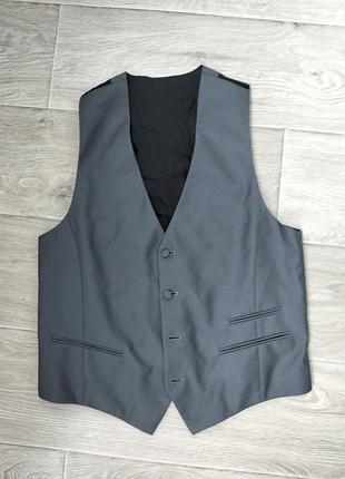 Жилетка классическая мужская
