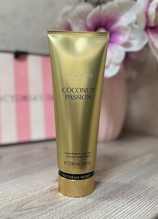 Парфумований зволожуючий лосьон victorias secret pink passion.